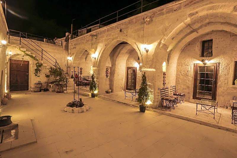 Harkasos Cave Hotel