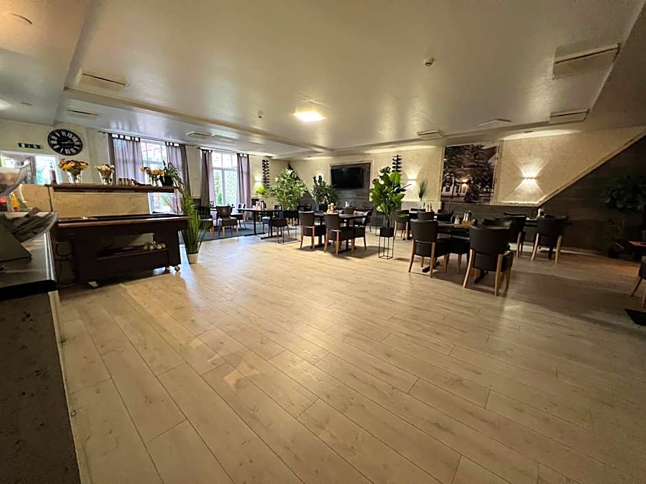 Hotel am Rathaus Adii