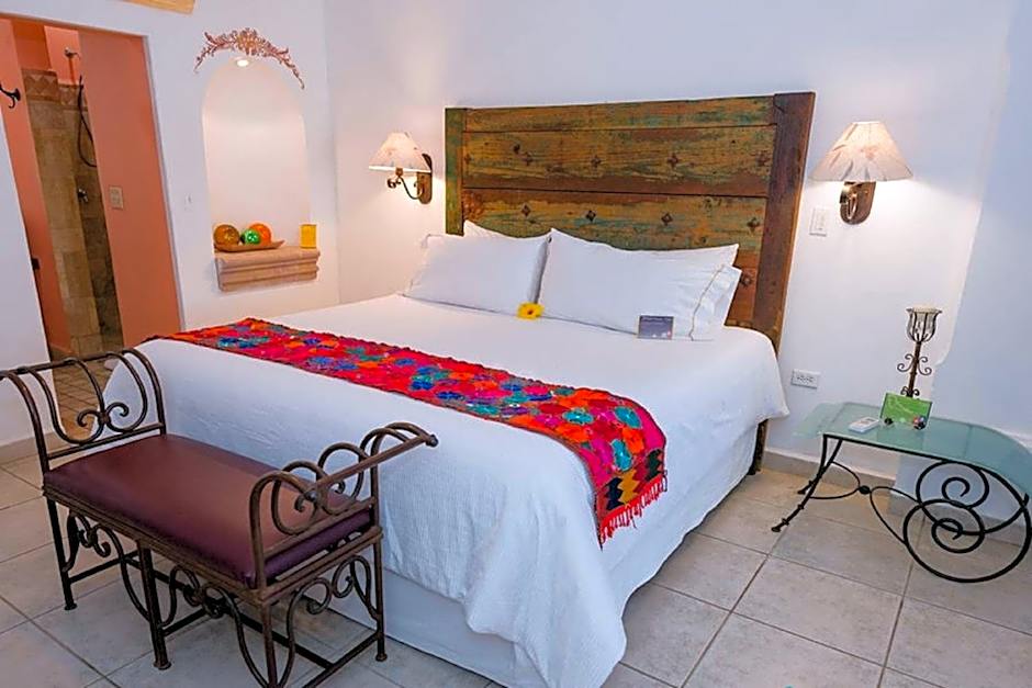 El Encanto Inn & Suites