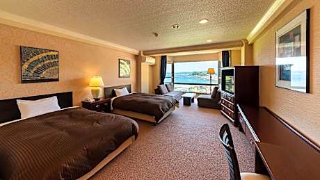 Kamogawa Hills Resort Hotel