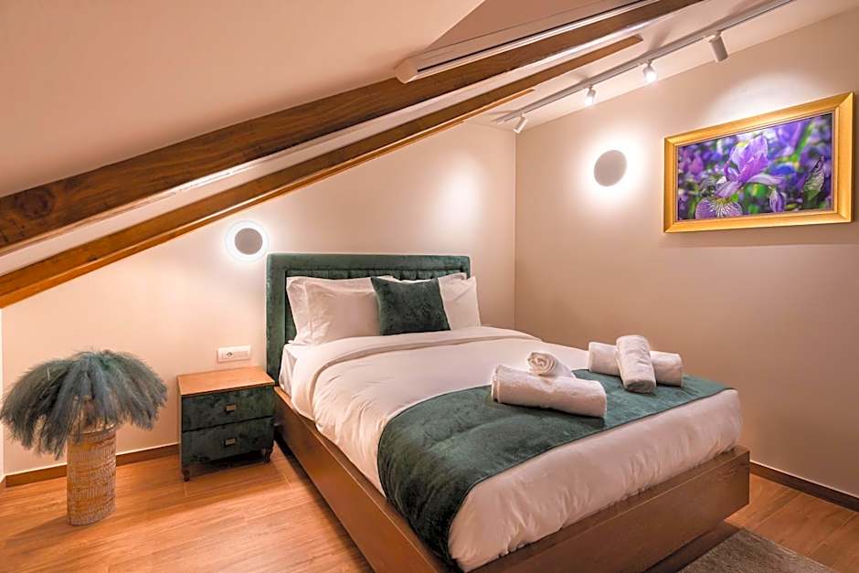 FLOARA DI MUNTE Forest Luxury Suites