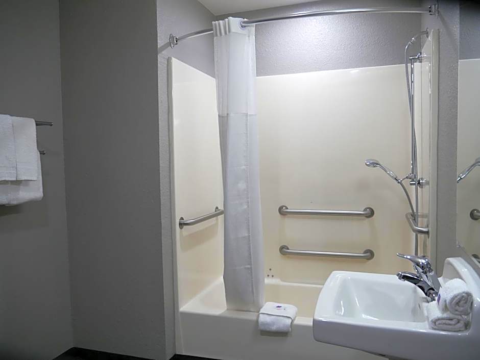 Motel 6-Tacoma, WA - South