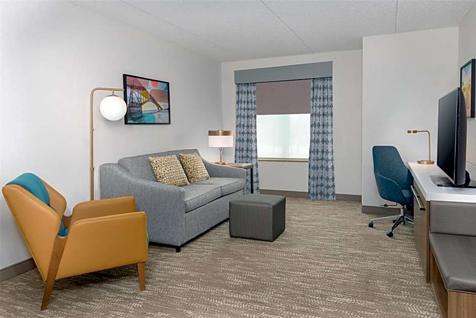 Hilton Garden Inn Buffalo Airport