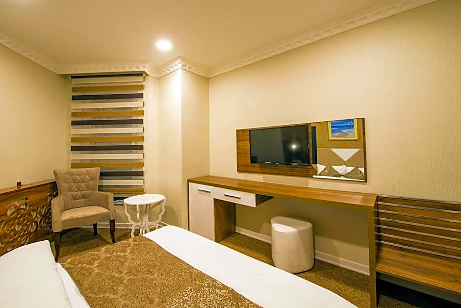 Kars-i Si̇ri̇n Otel