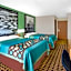 Super 8 by Wyndham Beaver Dam