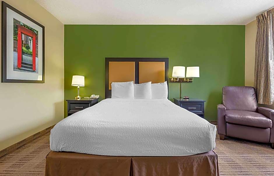 Extended Stay America Suites - Bloomington - Normal