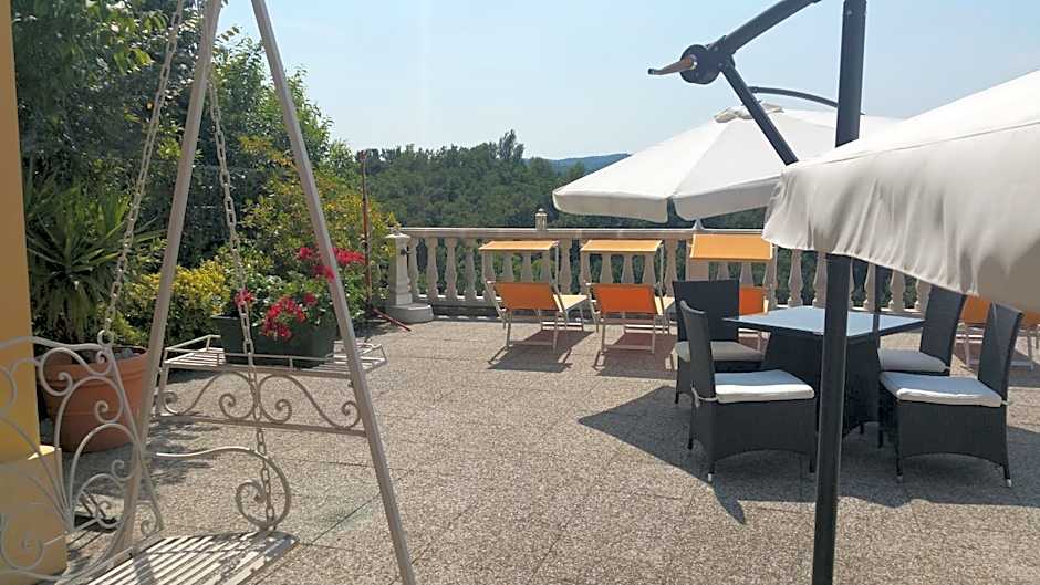 Borgo dei Poeti Romantik Hotel
