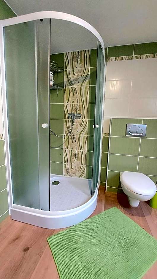 Apartmán Tajov pre 5-6 osôb, privatne parkovanie a terasa