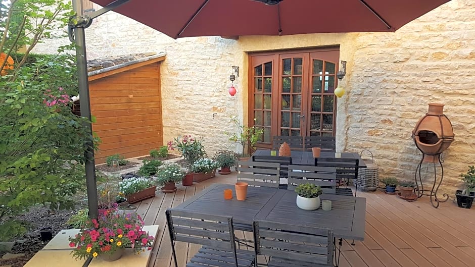 B&B Des Histoires d'Anges - Côté Jardin - Accueil Vélo
