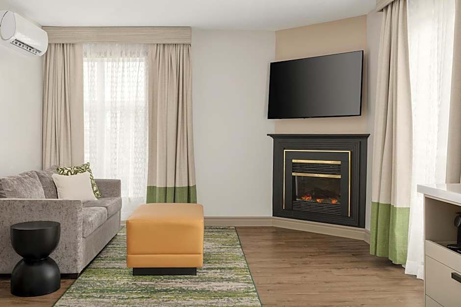 Le Parc Gatineau, Tapestry Collection by Hilton