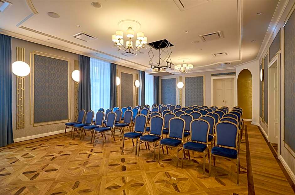 Hotel Saski Krakow Curio Collection by Hilton