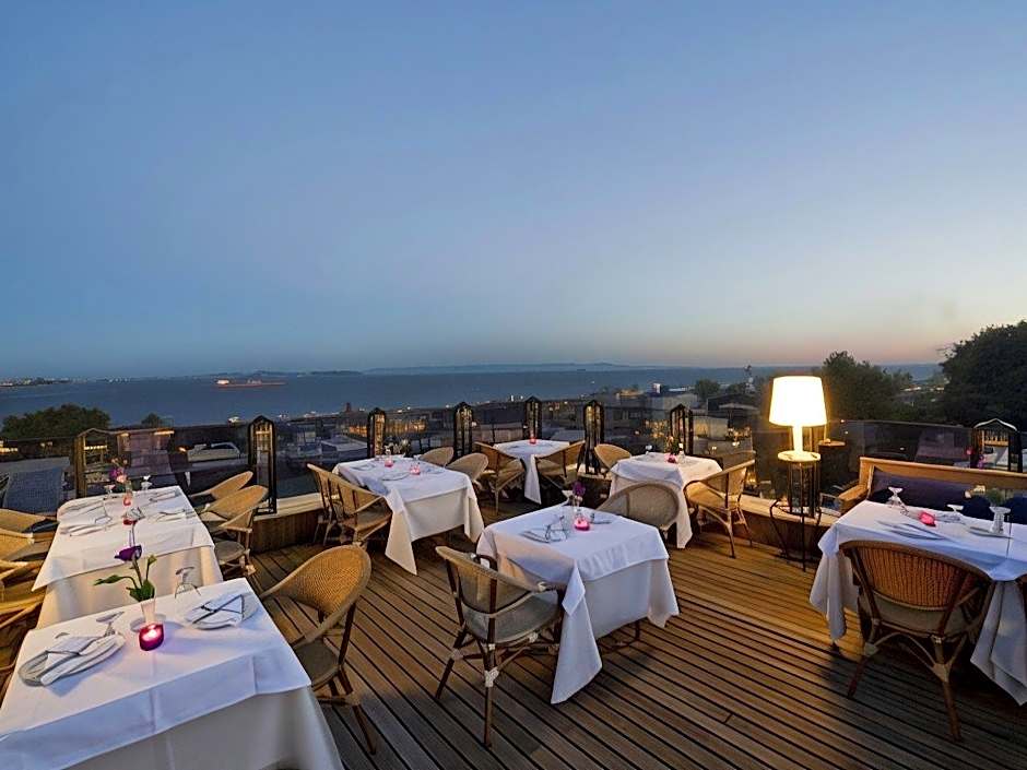 GLK PREMIER Regency Suites & Spa