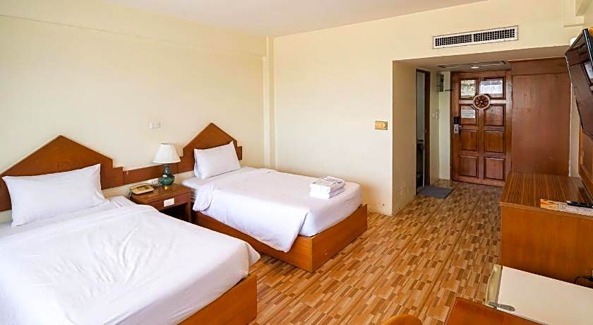 River Hotel The Budget