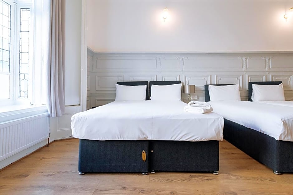 The Chapter - Hyde Park Hotel