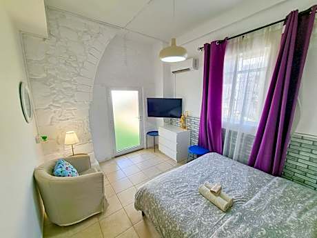 Aladdin's Hostel