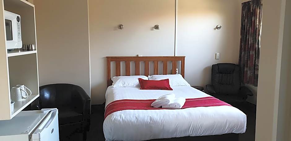 Commodore Motor Lodge