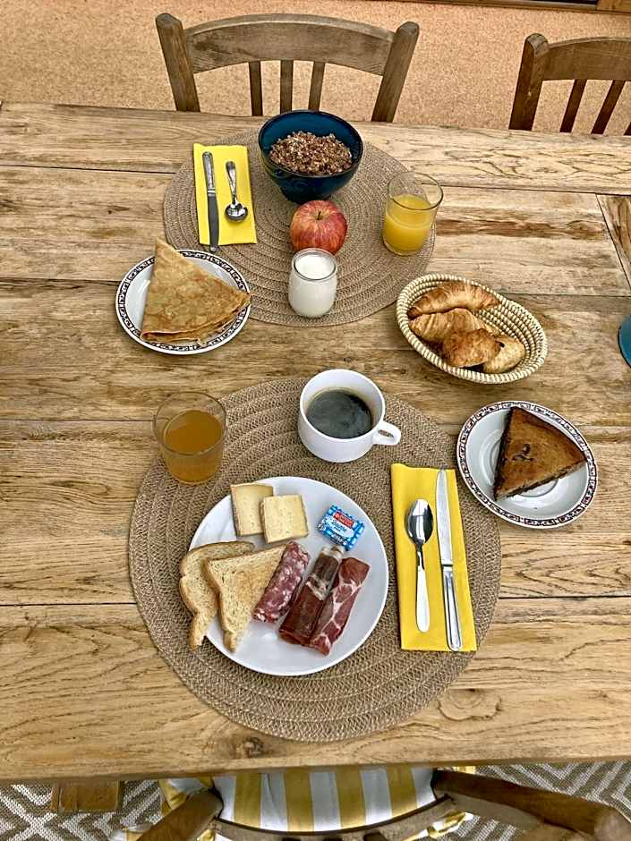 Logis Hôtel Le Relais De Beaucemaine