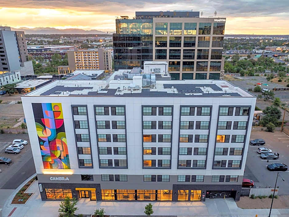 Cambria Hotel Denver Downtown RiNo