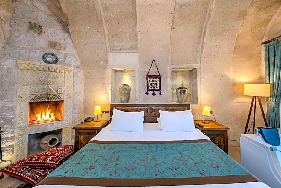 Cappa Via Cave Hotel
