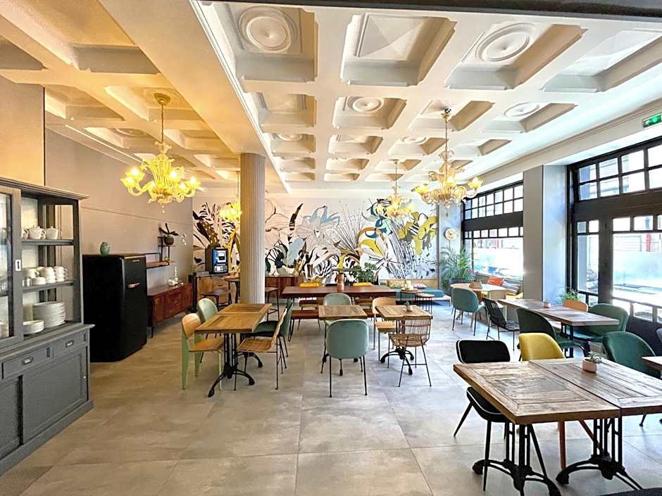 Urban Jungle Hotel Orleans --- ex Grand Hotel