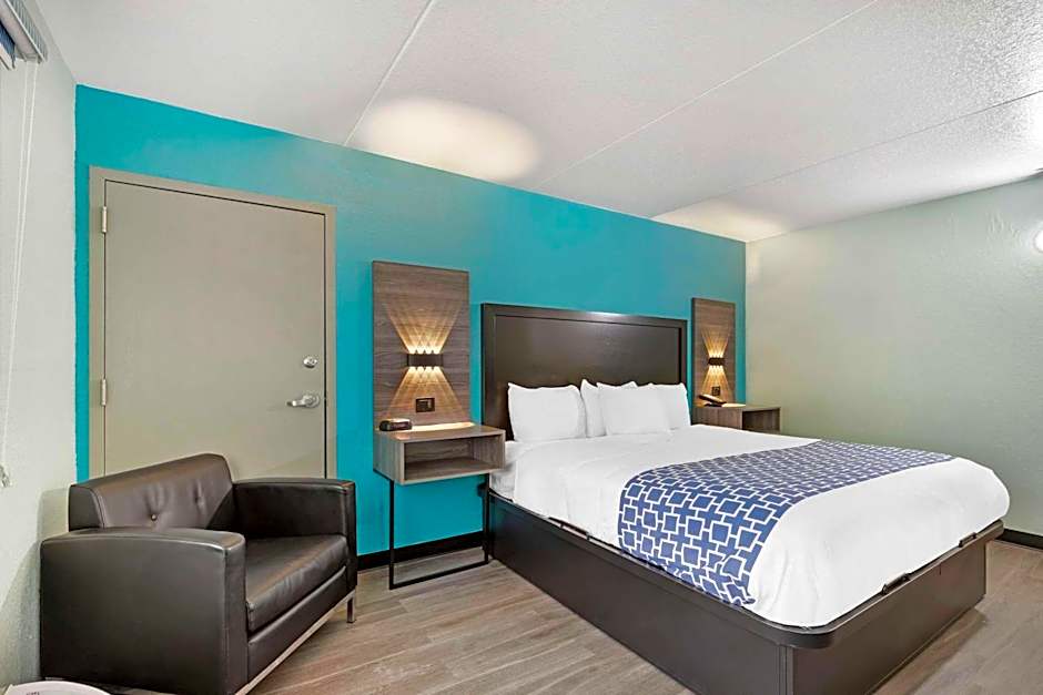 Clarion Inn Des Moines Airport