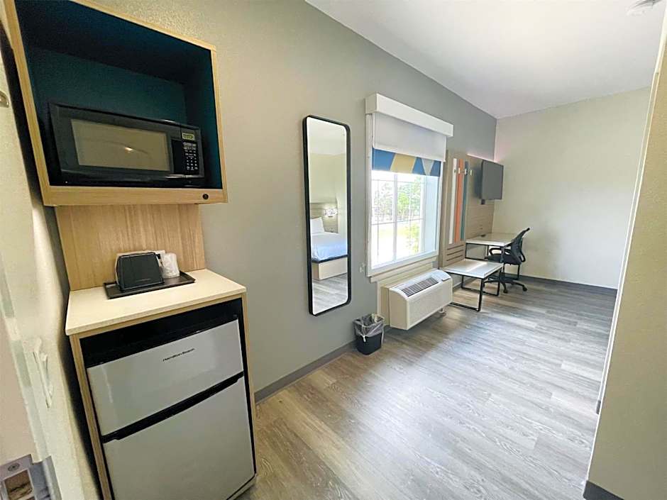 Sonesta Essential Hotel Houston - I-45 Spring