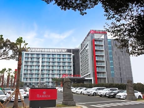 Ramada Jeju Hamdeok