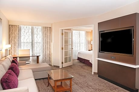 Suite, 1 Bedroom, Non Smoking (2 Queen Beds and 1 Double Sofa Bed)