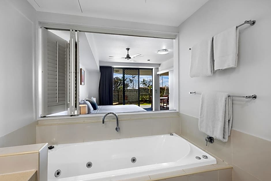 Beaches on Lammermoor Apartments