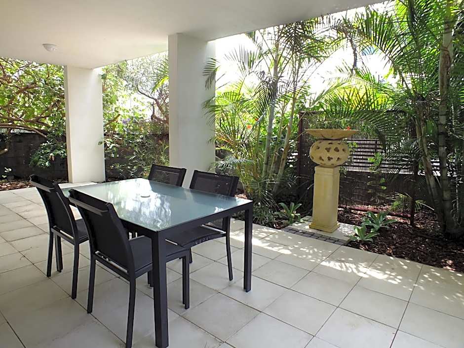 Pacific Marina Apartments