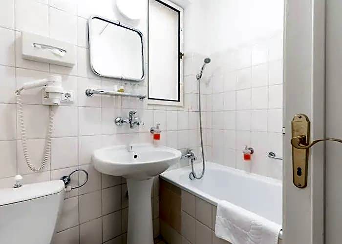 Hotel Ester