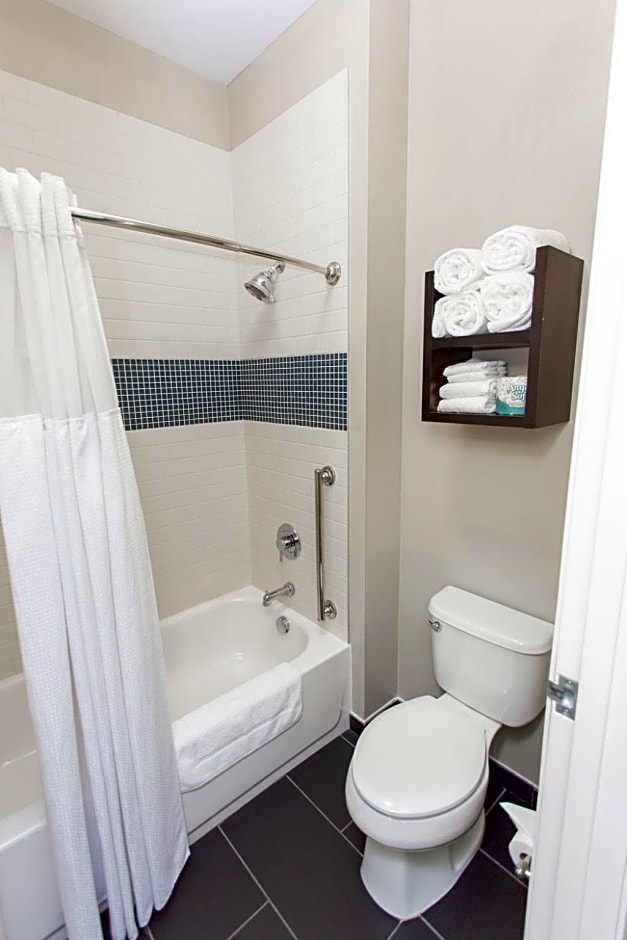 Staybridge Suites Bowling Green By IHG