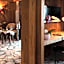 Alexander Charme Hotel