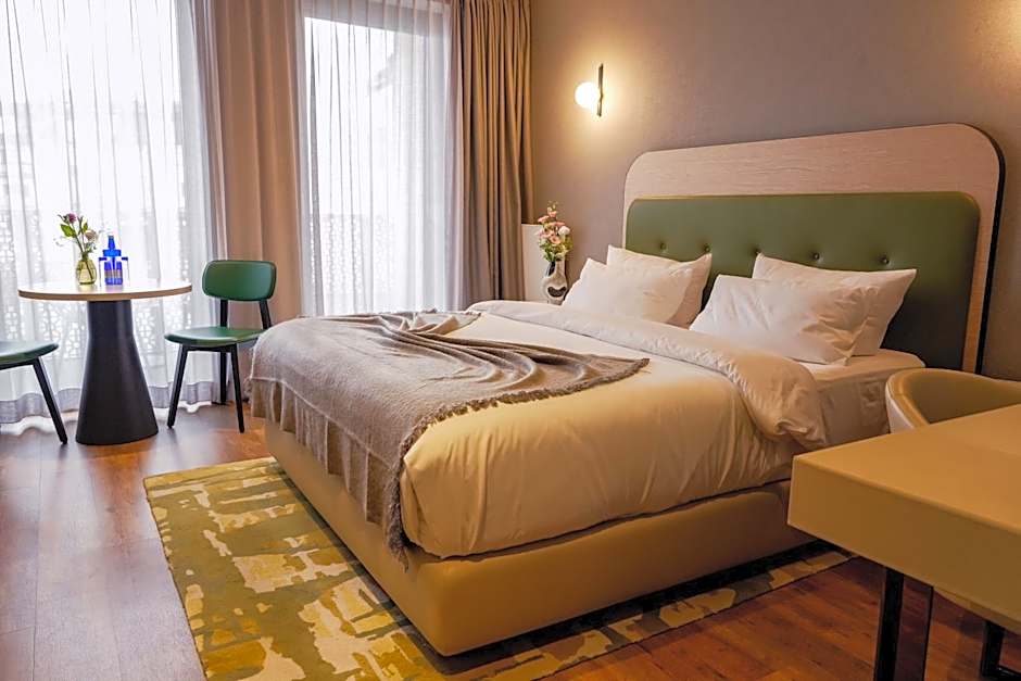 Fourty Three Luxury Serviced Apartments