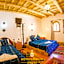 Hotel Babylon Dades