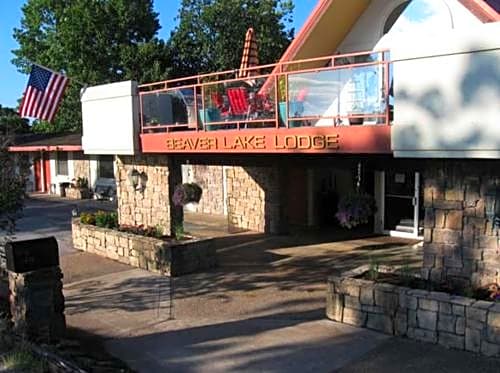 Beaver Lake Lodge