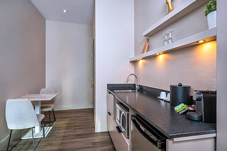 Hotel Royal William, an Ascend Collection Hotel