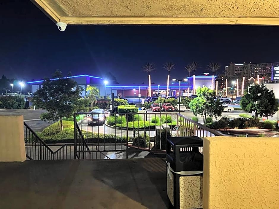 Bposhtels Anaheim