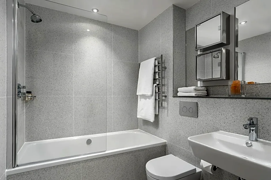 Q Square by Supercity Aparthotels
