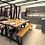 3Ph Amazing 2Bdrm 2bath private terrace fits 10