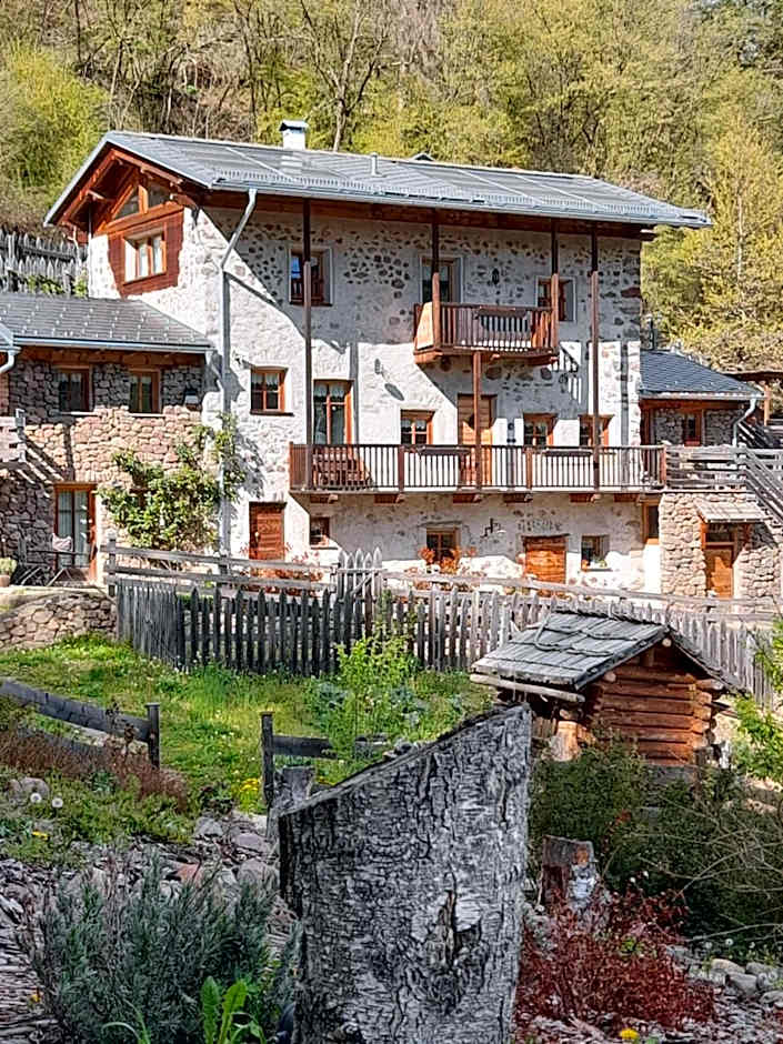 Maso La Marianna Bubble Glamping in Trentino