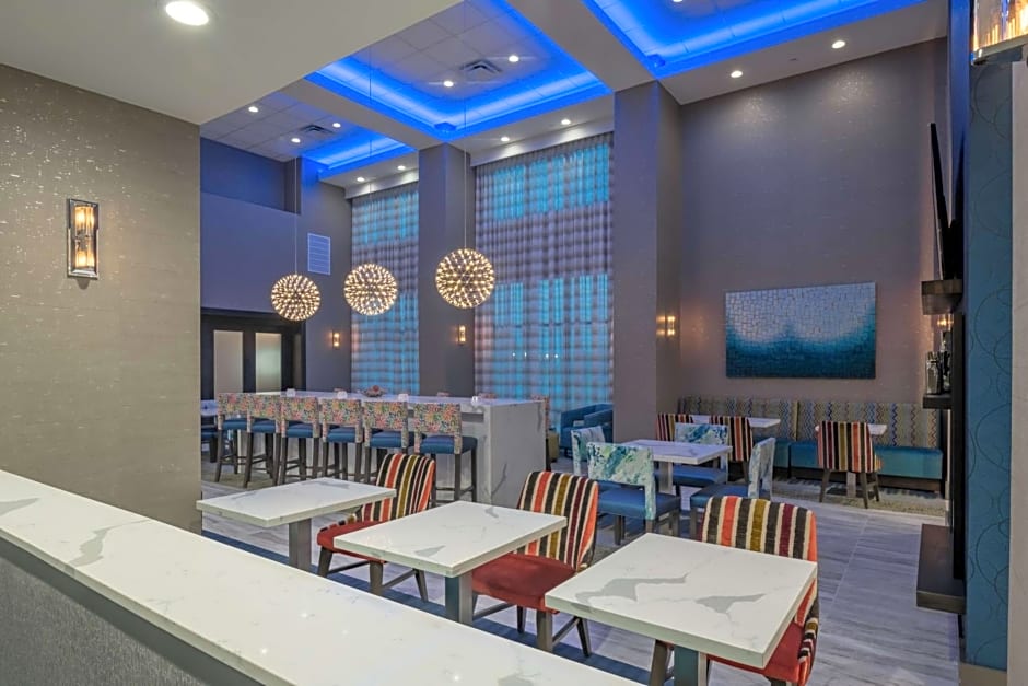 Hampton Inn By Hilton and Suites Dallas/Plano Central