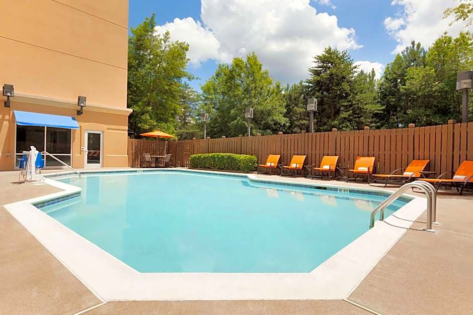 Embassy Suites By Hilton Hotel Atlanta-Airport