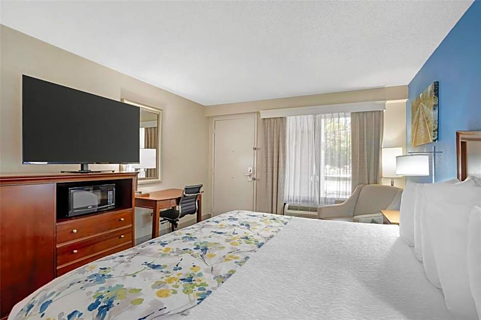 Best Western Inn & Suites Monroe