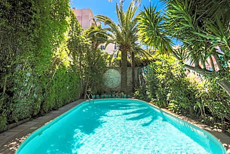 Le Windsor, Jungle Art Hotel