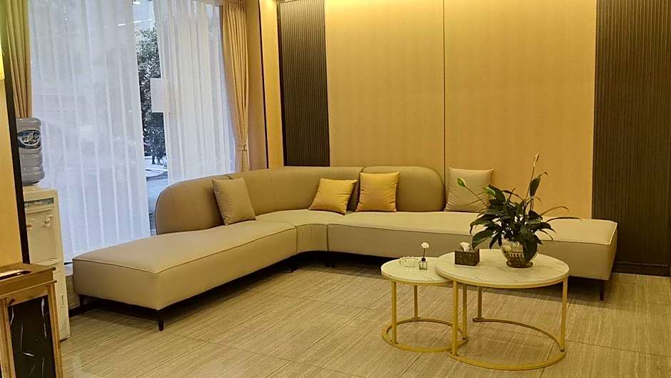 IU Hotel Chongqing Hechuan Pedestrian Street Darunfa Branch