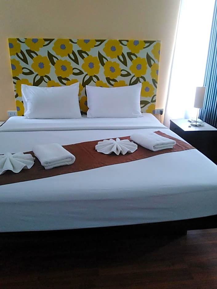 โรงแรมวิลลา พาราดี