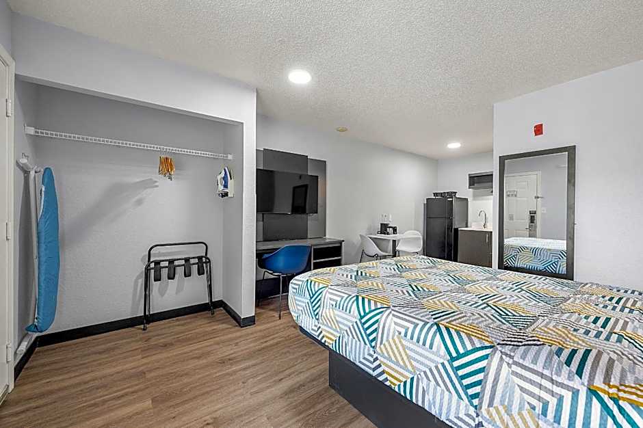 Studio 6-Roswell, GA - Atlanta