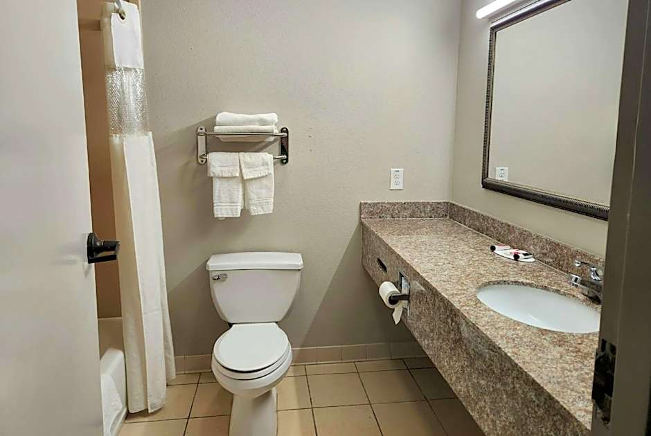 Days Inn by Wyndham LaPlace- New Orleans