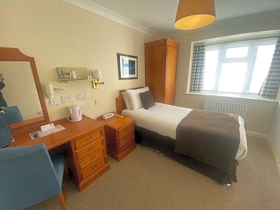 The Riviera Hotel & Apartments - Alum Chine